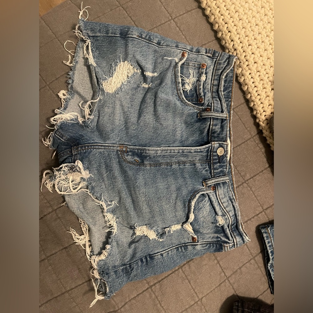 Abercrombie High Rise Mom Short